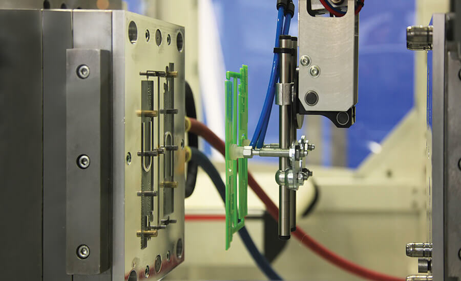 Moldex3D giúp giải quyết các vấn đề thiết kế khuôn